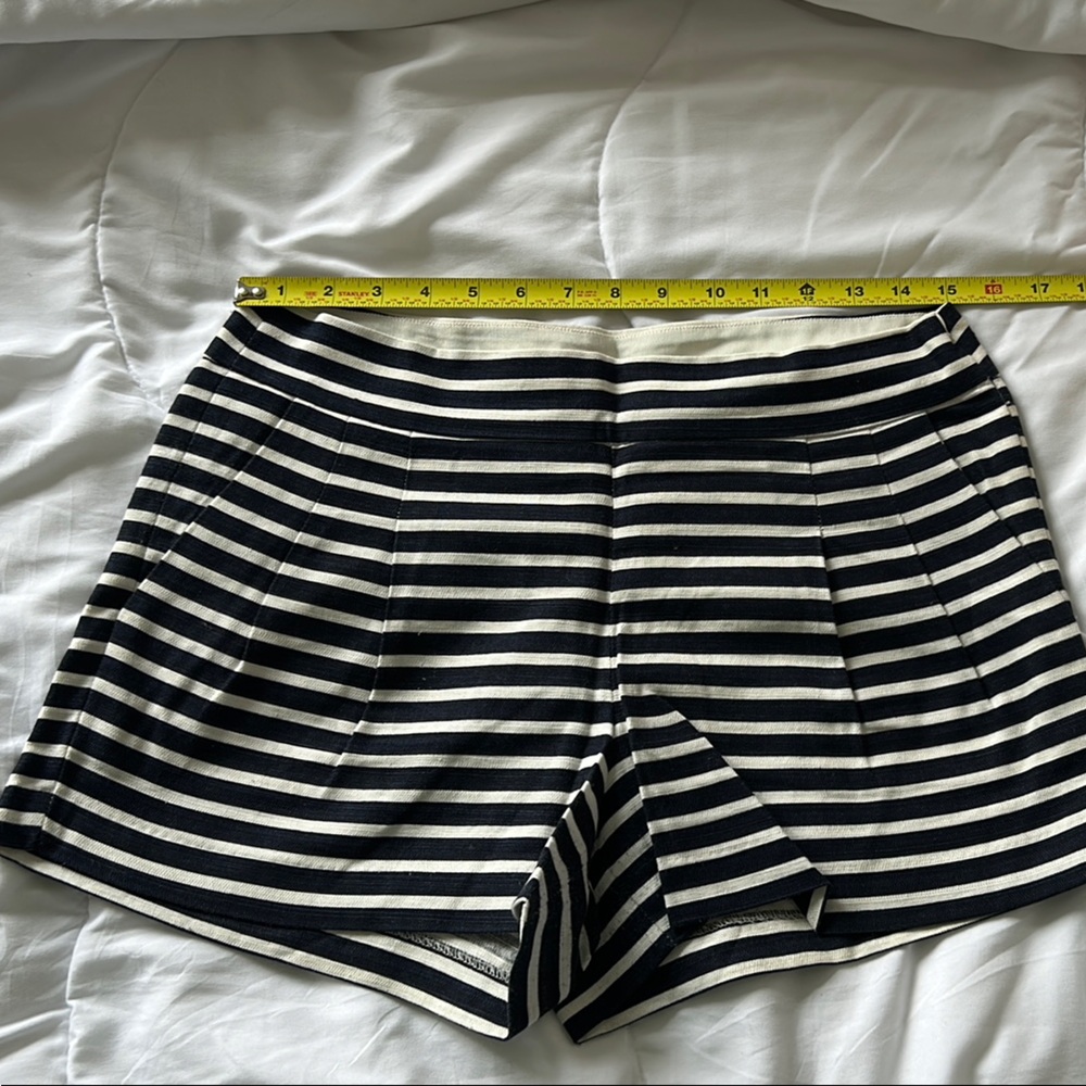 J. Crew • Nautical Navy & White Stripe Shorts • Size 6